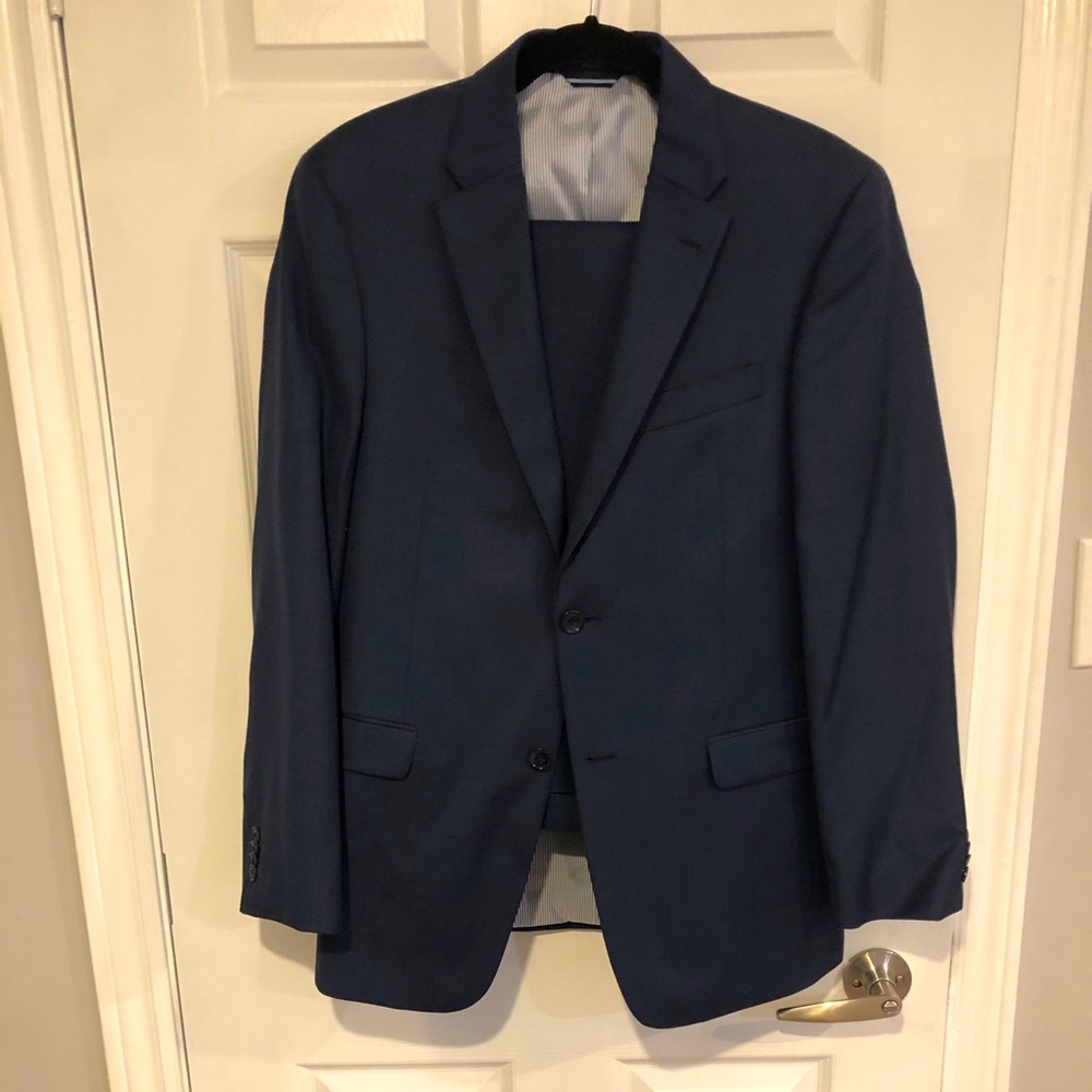 Tommy Hilfiger 2 piece suit